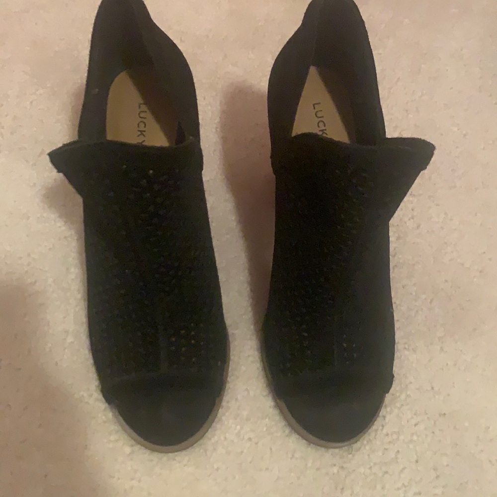 Lucky Brand Peep toed booties